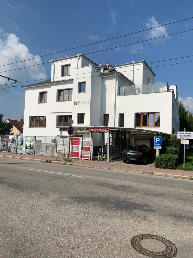 Apartmany U Nemocnice Ceske Budejovice Exterior photo