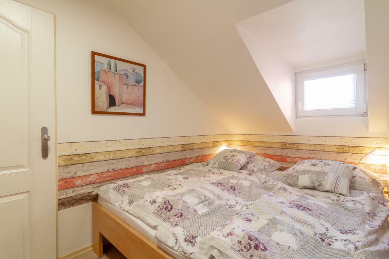 Apartmany U Nemocnice Ceske Budejovice Exterior photo